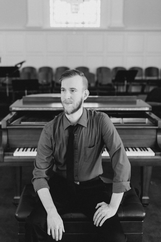 Christopher Kraus at the piano